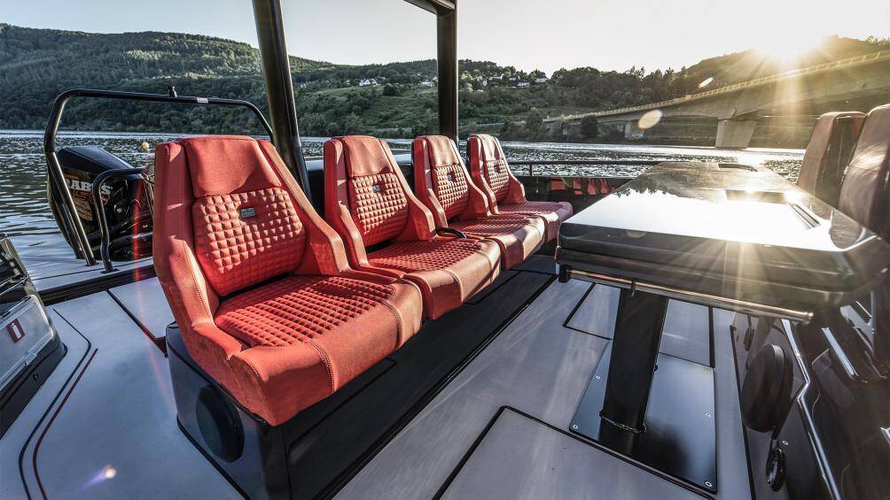 Thuyền đua Brabus Shadow 800